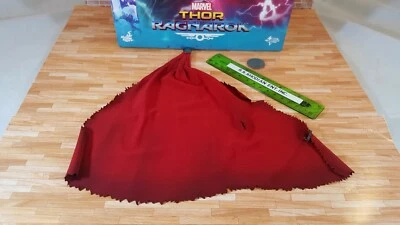 Hot Toys MMS445 Thor Ragnarok Gladiator 1/6 action figure's battle damaged cape - Image 1 of 4