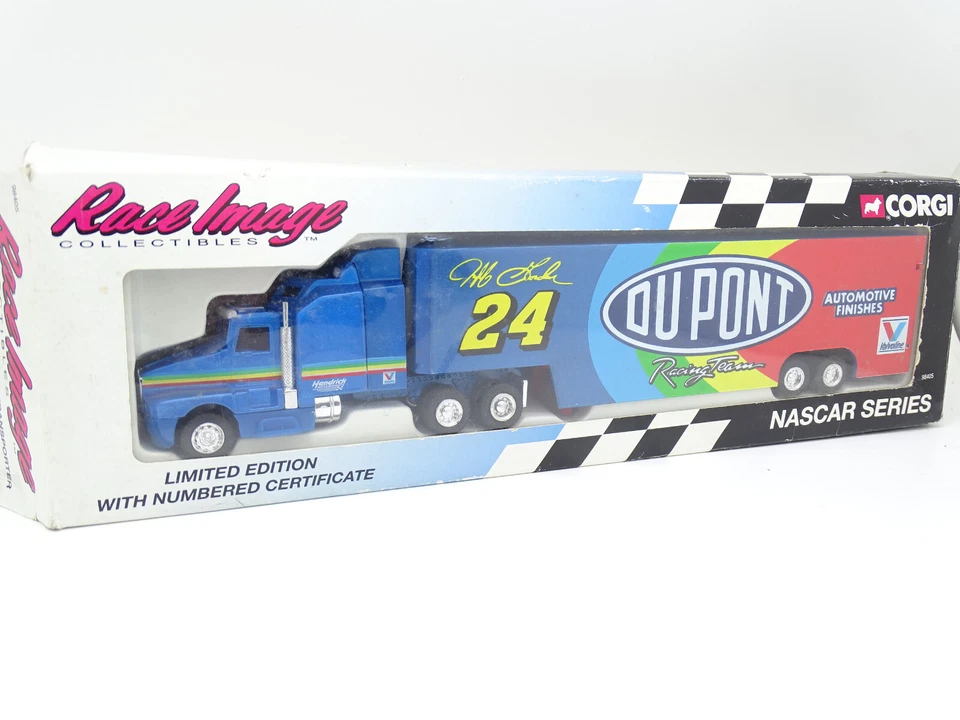 Corgi 1/64 - Camper Kenworth Nascar Dupont - Jeff Gordon - Immagine 1 di 1
