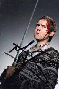 HARRY POTTER: MATTHEW LEWIS 'NEVILLE LONGBOTTOM' SIGNED 6x4 PORTRAIT PHOTO+COA - Picture 1 of 1