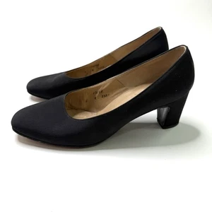 Newton Elkin Lord And Taylor Black Heels Pumps Size 6 B Vintage Fabric Solid - Picture 1 of 11