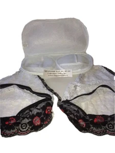 Laundry Zipper Wash Bags 2 Panty Shaped & 1 Bra Shaped Laundry 3 Total - Picture 1 of 5