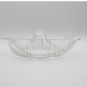 Vintage Clear Glass Manual Juicer Reamer Orange Lemon Lime - Picture 1 of 11