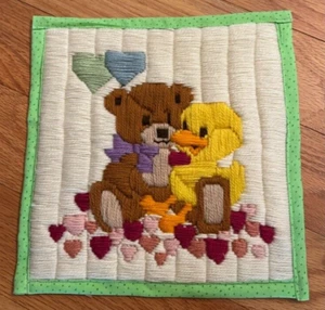 Oso de peluche o decoración de pared bordado, suave, revestimiento en la parte posterior, - Imagen 1 de 5