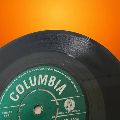 Cliff Richard - A Voice In The Wilderness / Don’t Be Mad At Me - 7" [EX] 1960 - Image 1 of 4