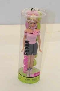 MODA FIEBRE BARBIE Rosa Fuera del Hombro Rayas Falda Botas 2004 en caja - Imagen 1 de 4