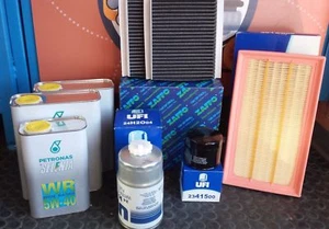 KIT TAGLIANDO 4 FILTRI UFI 5 LITRI SELENIA 5W40 PER ALFA ROMEO 147 1.9 JTD JTDM - Foto 1 di 1