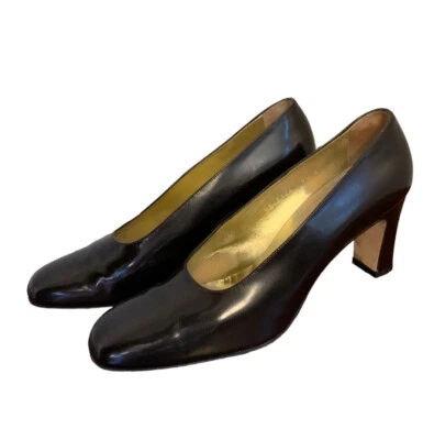 Escada Glossy Chocolate Brown Patent Leather Low Heeled Pumps sz 9.5 B/39.5 - Image 1 of 4