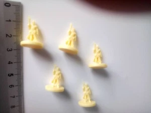 5 x MINIATURES +- 15MM POSTAPO/STEAMPUNK /GEARWORLD P37 - Imagen 1 de 1