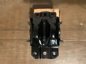 GL4-123+ - FVP FRONT ENGINE MOTOR MOUNT EM-2637 - Bild 1 von 2