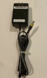 Enchufe adaptador de alimentación de CA eléctrico ADP-15FB Delta Electronics - Imagen 1 de 2