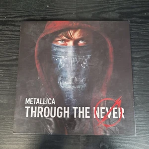 Metallica Through the Never 3D BluRay Limited Edition Box SetNew Deluxe Edition - Picture 1 of 13
