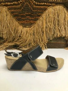 Clarks Womens Black Slingback Leather Open Toe Shoe Sandals SZ 7 M   65197 - Picture 1 of 9