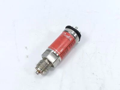 Danfoss 060G3012 Pressure transmitter, MBS 33-2211-1AB08, 0-16bar - Image 1 of 4