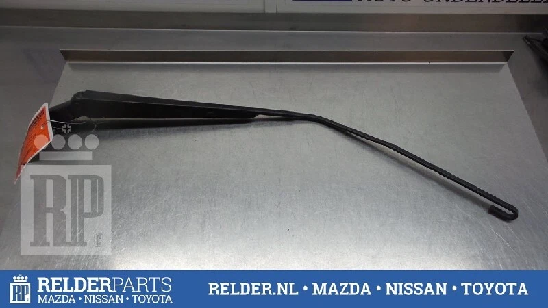 2002 Toyota Celica (ZZT230/231) REAR WINDOW WIPER ARM - Image 1 of 1