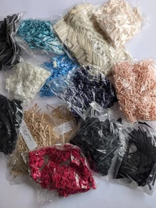 JOB LOT ~ Over 3000 assorted packets of bows and roses - Picture 1 of 11