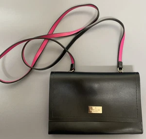 Kate Spade New York Winni Arbour Hill Leather Crossbody Wallet Bag Blk WLRU2651 - Picture 1 of 7