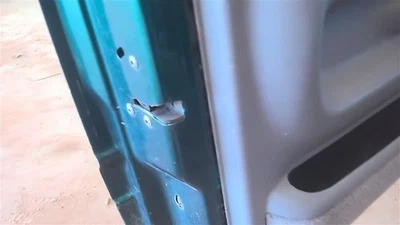 LATCH ASSEMBLY ONLY! Driver Front Door Regular Cab 2 Door Fits 94-02 DODGE 2500  - Image 1 of 4