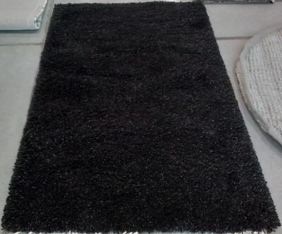 BLACK / IVORY 4'-0" x 6'-0" Flaw in Rug, Reduced Price 1172773493 SG151-9090-4 - Image 1 of 4
