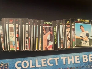 1971 Topps Baseball Card ALMOST Complete Set 363/752 Cards - Picture 1 of 2