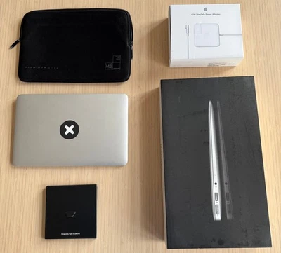 MacBook Air (11 Zoll, Ende 2010) OVP, DE LAYOUT, OVP MAC OS X - Bild 1 von 4