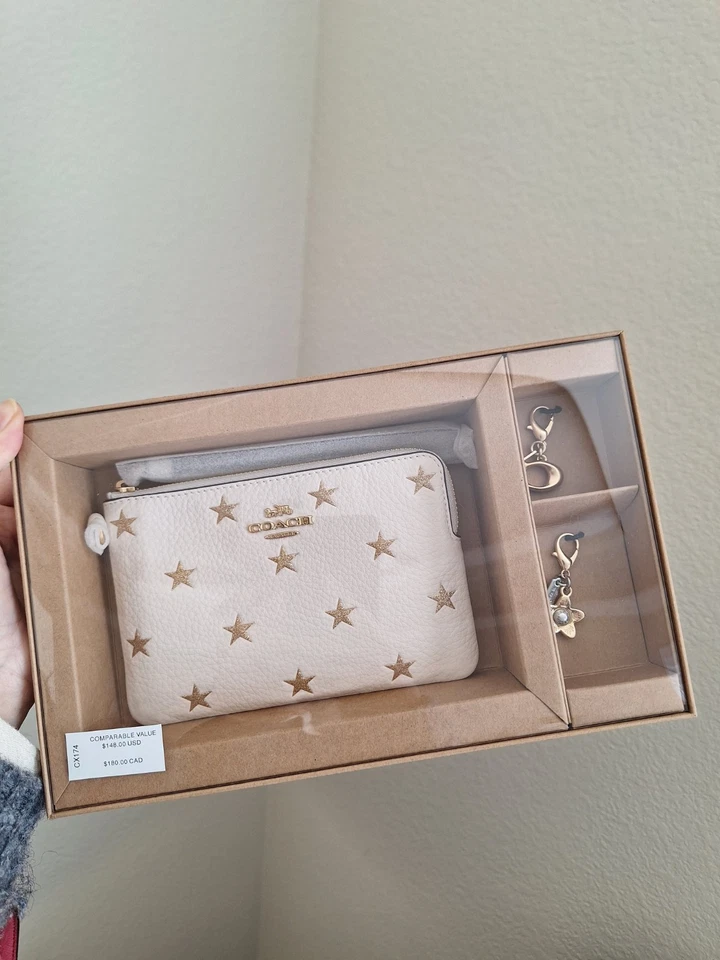 COACH Boxed Corner Zip Wristlet W/Star Print & Charms CX174 RETAIL 