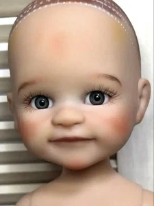 Paolador Paola Reina Skinhead Face Custom Nude Body Only - Picture 1 of 3