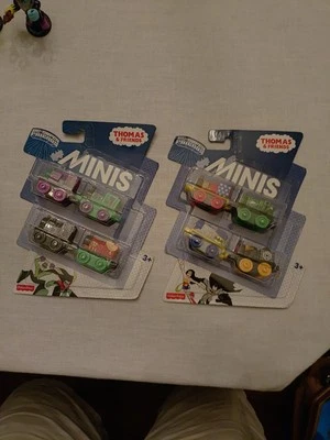 2 Paquetes Fisher Price Thomas & Friends Minis DC Super Friends 4 Edades 3+ NUEVO Foto 1 de 4