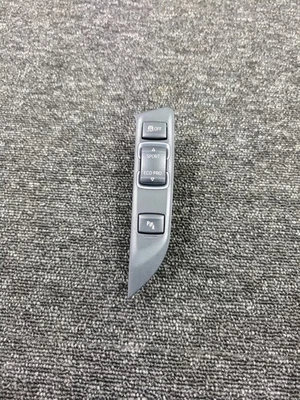 BMW 1 2 3 4 SERIES F20 F22 F30 F31 F32 F33 F36 ECO / SPORT / PDC SWITCH 9252921 - Image 1 of 4
