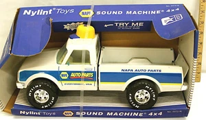 Nylint Napa 1997 máquina de sonido 4x4 no 4412-N unidad de sonido funciona hecha en EE. UU. nueva en caja - Imagen 1 de 3