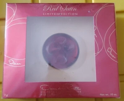 Oscar De La Renta Perfume Rojo Satinado Sólido 0.10 OZ Velo perlado perfumado Foto 1 de 4