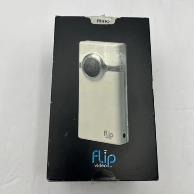 Flip Video Mino F360B 1.5 in TFT LCD 0.3MP USB 2GB Camcorder Black New Open Box - Image 1 of 4