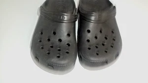 Crocs Classic Black Clog Sandal Size J2 Toddler Youth Child Water Shoe - Picture 1 of 7