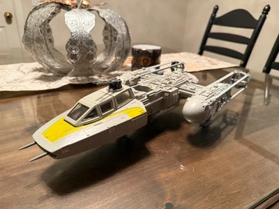 Star Wars Y-Wing Fighter 1983 ¡100% restaurado! Todas las calcomanías y piezas. ¡El sonido funciona!! Foto 1 de 4