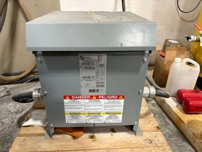 Autotransformador trifásico tipo seco 600Y/346V (60Hz), 480Y/277V (50/60Hz) -72A Foto 1 de 3