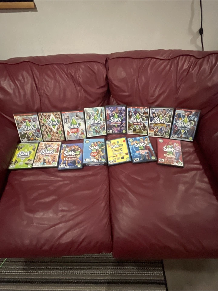 LOT 15 The Sims 2&3 (PC Windows Mac, 2009)  Base Game + Stuff & Expansion Packs - Image 1 of 4