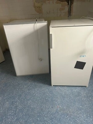 Einbaukühlschrank und Gefrierschrank zu verkaufen – gut erhalten - Bild 1 von 4