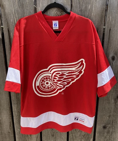 Men's VTG Logo 7 Detroit Red Wings Jersey Multicolor Yzerman M NHL USA Hockey Cover