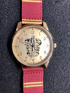 Harry Potter Watch Harry Potter Gryffindor Watch Universal Studios s15 - Picture 1 of 12