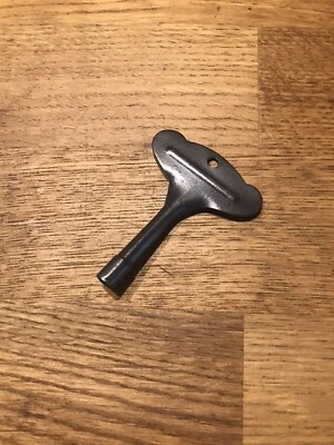 Grande clef pour jouets Joustra