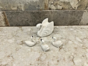 Porcelain Miniature Swan And Cygnets - Picture 1 of 4
