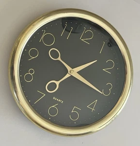 Vintage 1990er Gold runde Wanduhr mit Scherenzeigern 9,5" - Friseur Salon - Bild 1 von 13