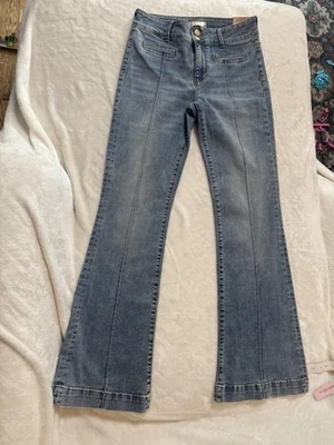 NWT Kut From The Kloth High Rise Ana Flare Jeans Size 8 - Image 1 of 4