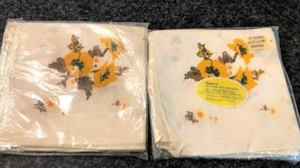 VINTAGE / RETRO SET OF 8 NAPKINS "GOLDENROD" OLD STOCK IN PACKAGE - Picture 1 of 1