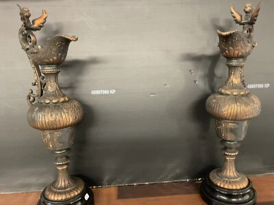 Ancienne Paire D’aiguières, Anses aux Femmes Ailées style Renaissance fin XIXè - Photo 1/4