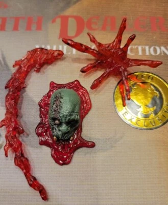 Mezco One:12 Colectivo Exclusivo Death Dealer Efectos de Sangre Cabeza Rebanada 1/12 Foto 1 de 2