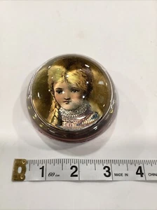 Antique Photo Ladies Portrait Art Glass Paperweight Vintage - Picture 1 of 7