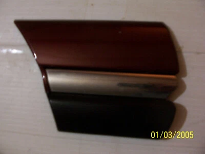 Guardabarros delantero izquierdo Buick Lesabre 1997 personalizado moldura OEM usado Toreador rojo Foto 1 de 4