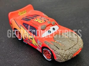 COCHES DISNEY PIXAR SUELTOS FANDDY LIGHTNING MCQUEEN AHORRA 6% GMC 2 - Imagen 1 de 3