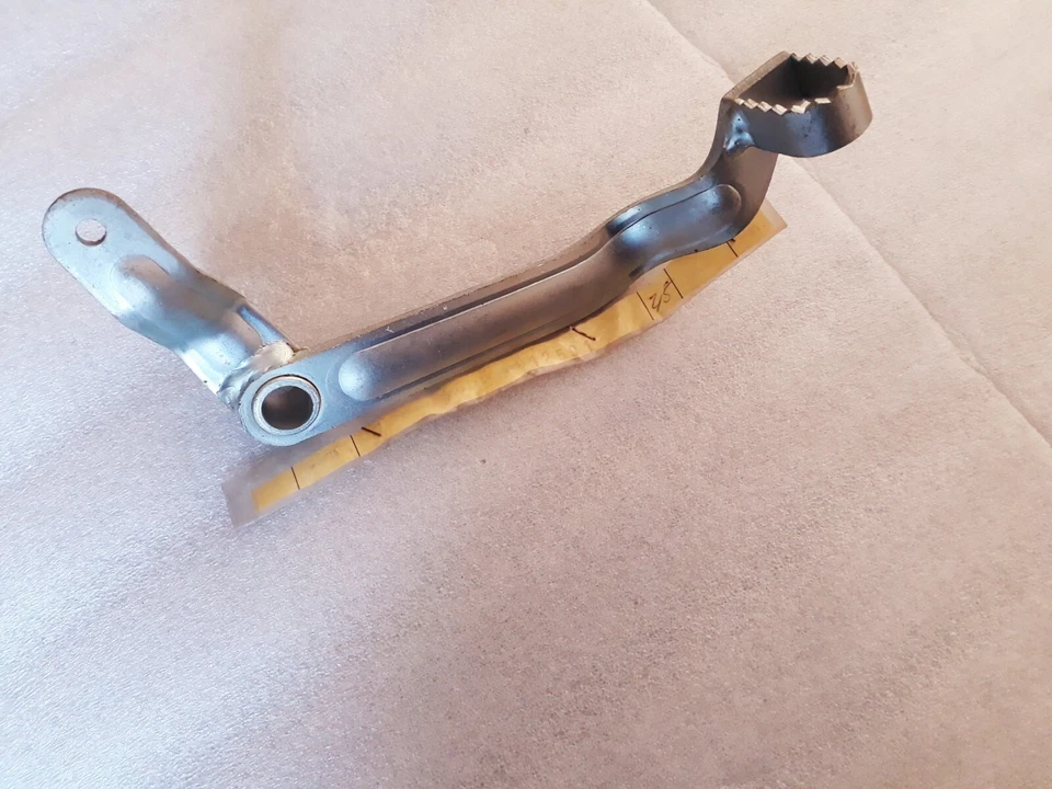 PEDALE DE FREIN ORIGINE PEUGEOT POUR MOTO DE COLLECTION " PEUGEOT SX8 " NOS - Photo 1/4