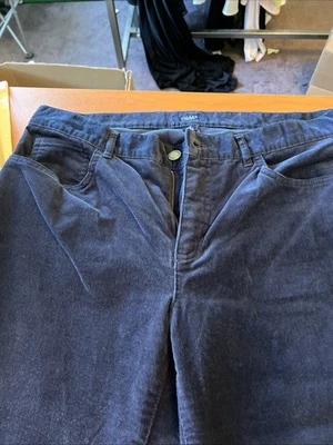 Pantalones de pana Chaps azul marino. Talla 12. W-34”I-31” Foto 1 de 4